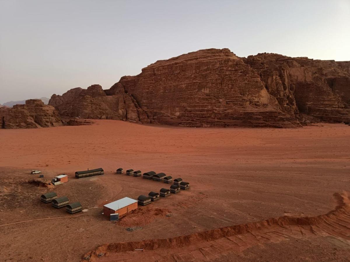 Wadi Rum Sky Tours & Camp Exteriör bild
