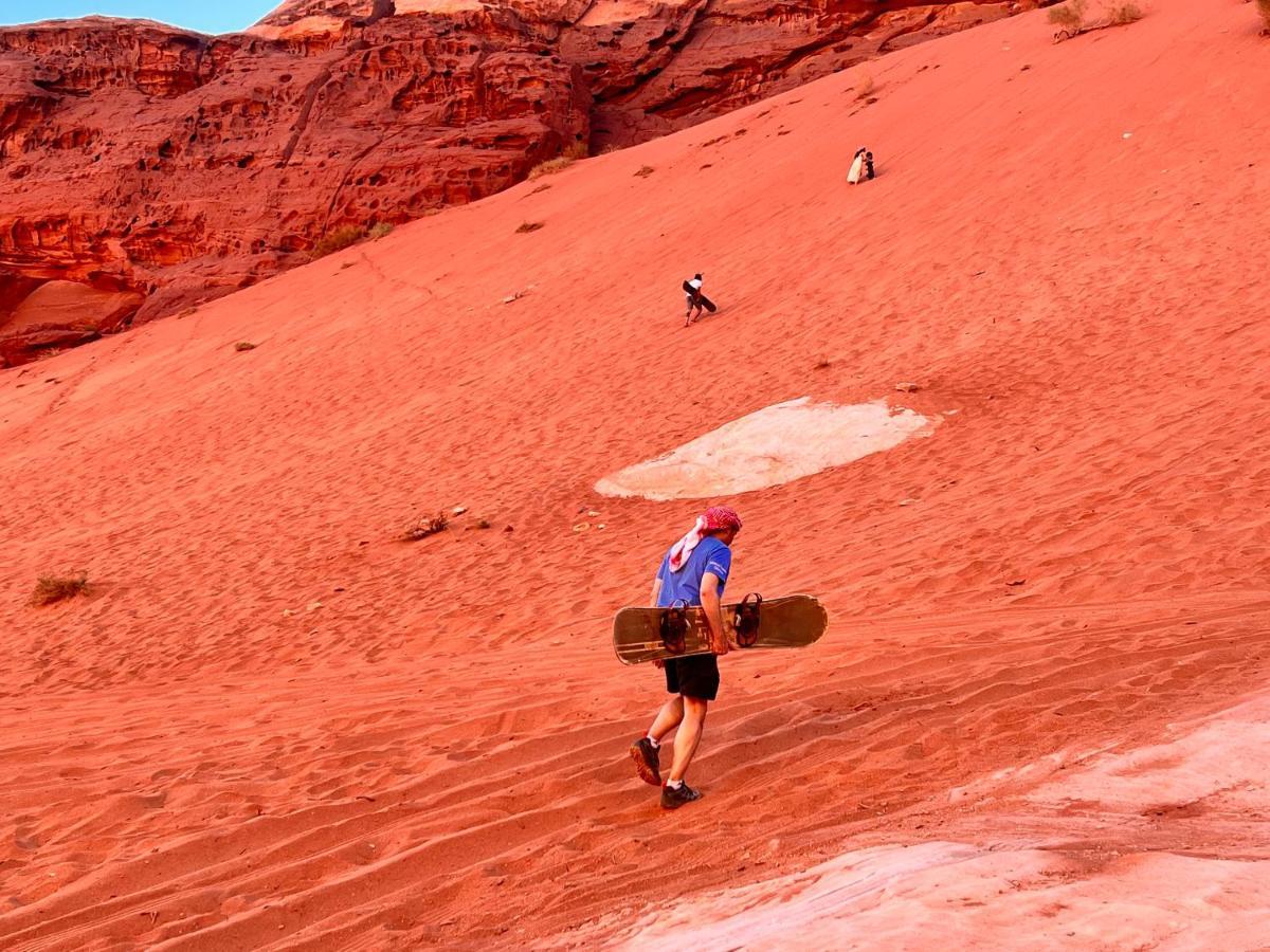 Wadi Rum Sky Tours & Camp Exteriör bild