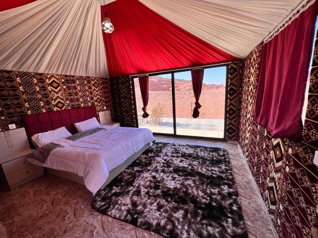 Wadi Rum Sky Tours & Camp Exteriör bild