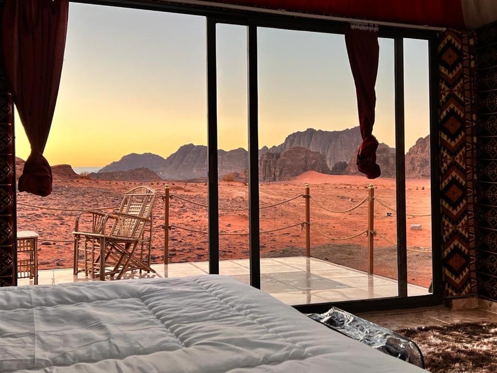 Wadi Rum Sky Tours & Camp Exteriör bild