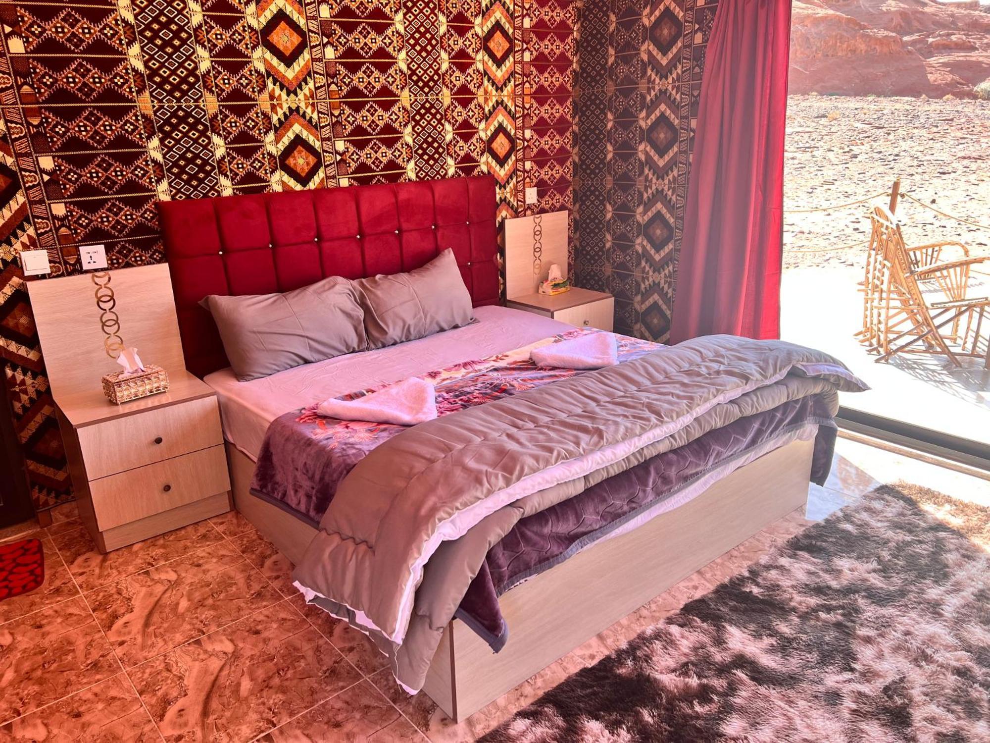 Wadi Rum Sky Tours & Camp Exteriör bild